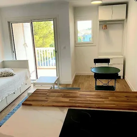 Vue - Parking - Piscine - 公寓 圣艾格夫