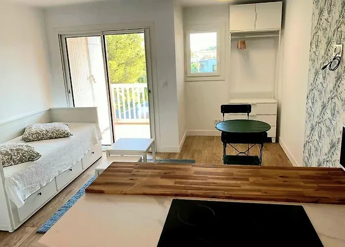 Vue - Parking - Piscine - 公寓 圣艾格夫