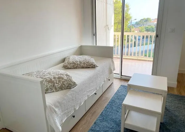 Vue - Parking - Piscine - *