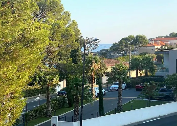 Vue - Parking - Piscine - 公寓 圣艾格夫